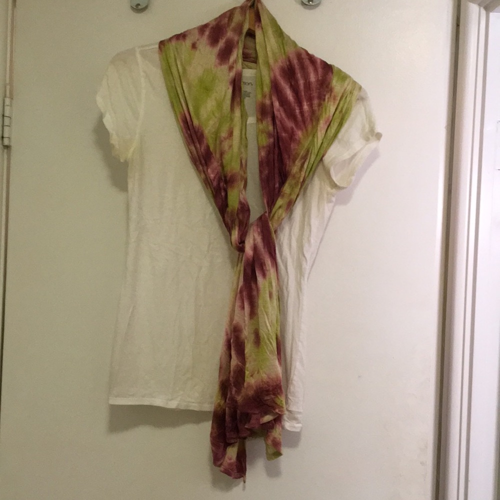 Tie-dyed scarf